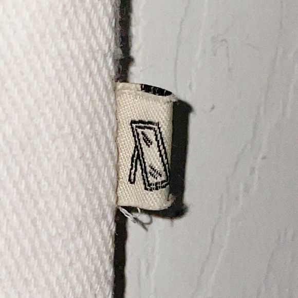 Rare Fashion Brand Company Museum of Modern Fart ICONIC Tote HTF - Picture 6 of 6